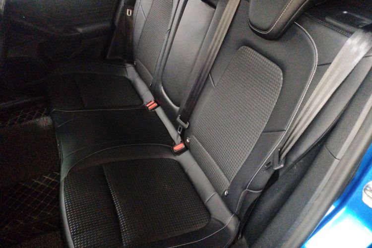 福特 福克斯 2020款 三厢 EcoBoost 180 自动锋潮型中控内饰21