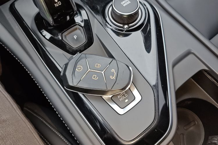 领克03 2022款 1.5TD DCT劲Plus中控内饰7001