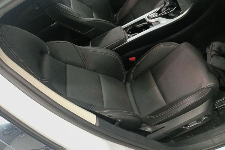 领克01 2019款 2.0T 两驱型Pro版 国VI局部细节41