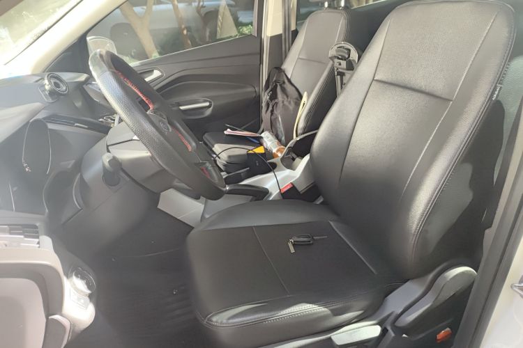 福特 翼虎 2015款 1.5L GTDi 两驱舒适型中控内饰19