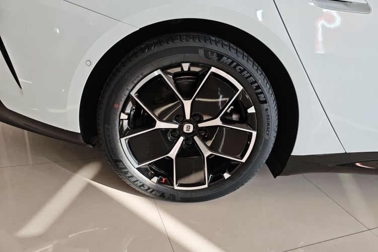 小米汽车 小米SU7 2024款 后驱长续航智驾版车身外观6008