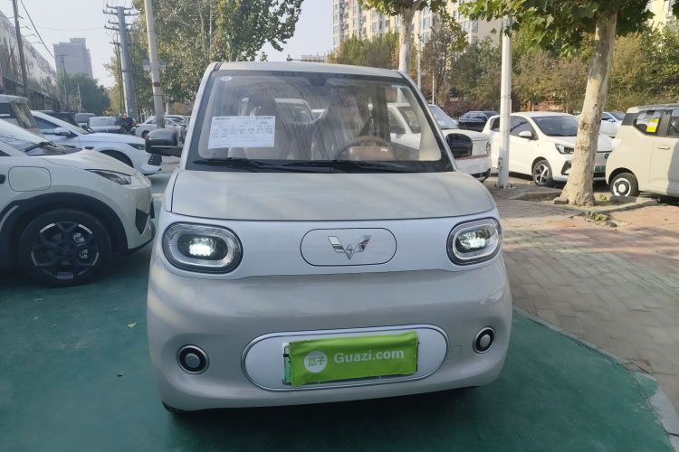 五菱汽车 宏光MINIEV 2024款 第三代 215km 青春版车身外观2