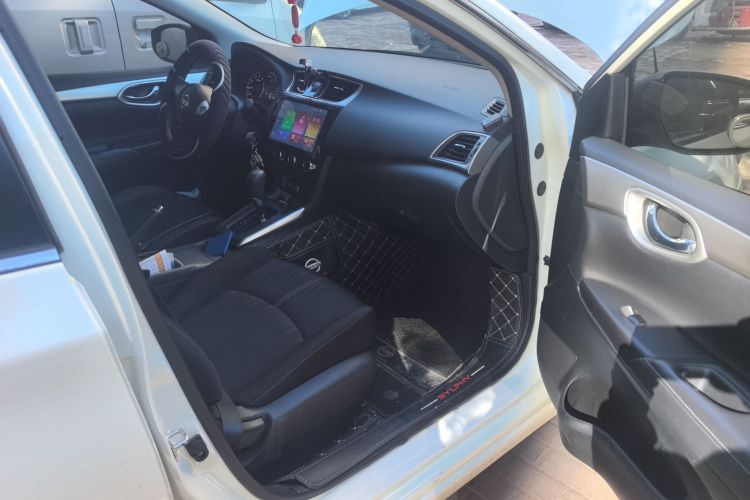 日产 轩逸 2021款 经典 1.6XE CVT舒适版局部细节9005