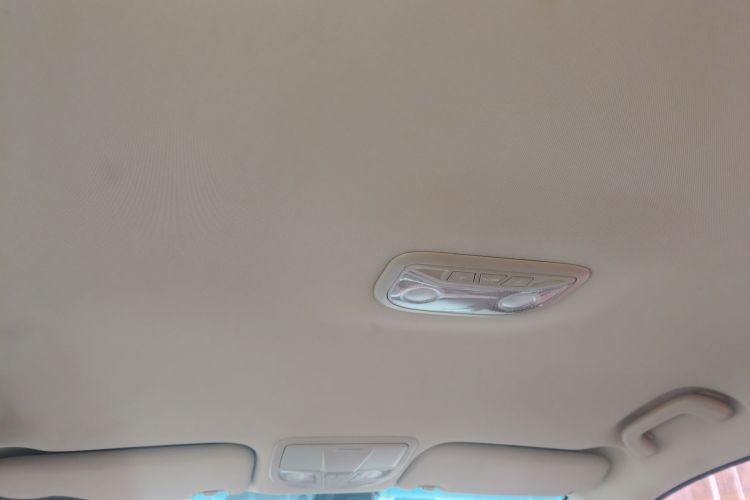 吉利汽车 帝豪 2017款 三厢百万款 1.5L 手动豪华型中控内饰22