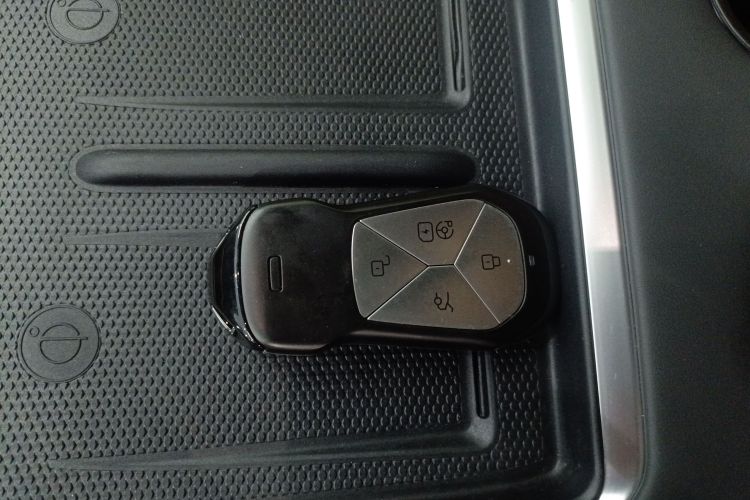 小鹏G9 2024款 702 Pro中控内饰7001