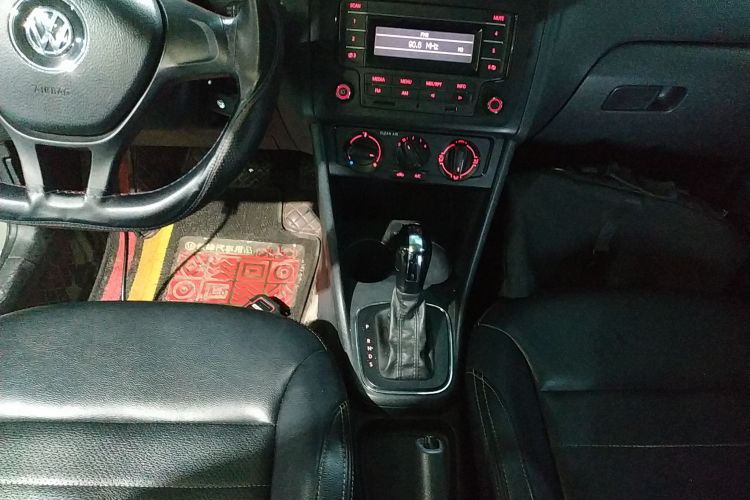 大众 Polo 2016款 1.4L 自动风尚型局部细节18