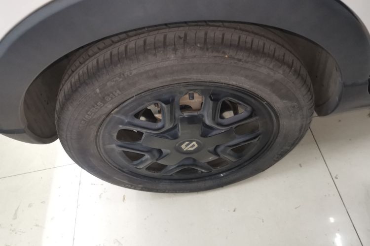 零跑汽车 零跑T03 2023款 310纷享版车身外观6008