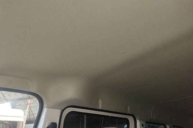 五菱汽车 五菱扬光 2024款 300KM 舒适型客车版 75kW中控内饰22