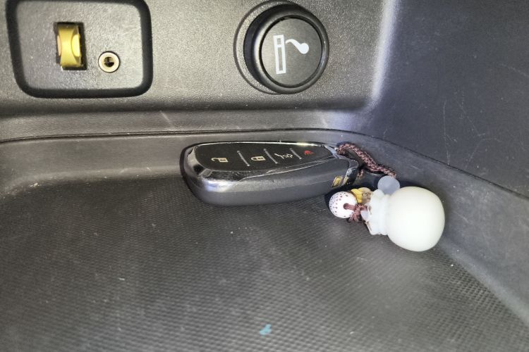 雪佛兰 探界者 2018款 RS 550T 自动四驱捍界版中控内饰11