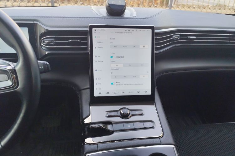 蔚来ES6 2019款 420KM 运动版中控内饰16