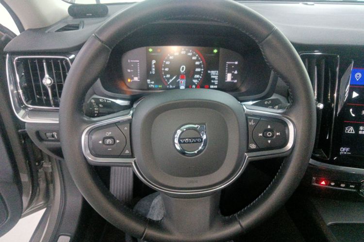 沃尔沃S60 2020款 T4 智逸豪华版中控内饰13