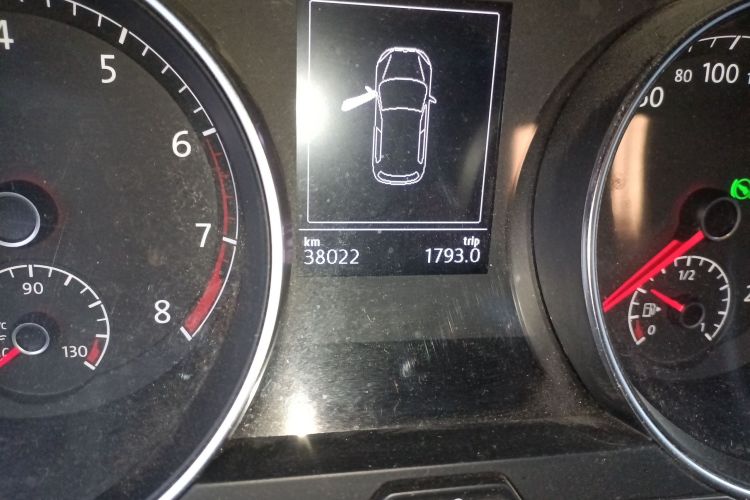 大众 高尔夫 2015款 1.6L 自动舒适型中控内饰15