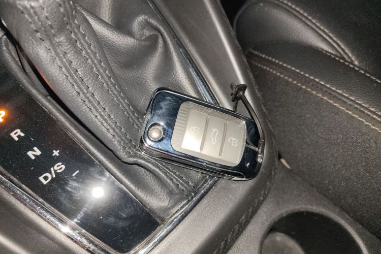 名爵ZS 2017款 1.5L 自动豪华版中控内饰11