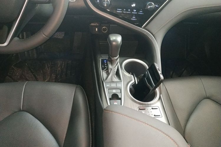 丰田 凯美瑞 2023款 2.5Q 旗舰版中控内饰18