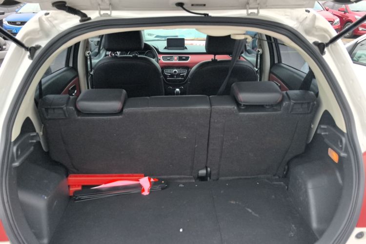 哈弗H1 2015款 1.5L AMT尊贵型局部细节23