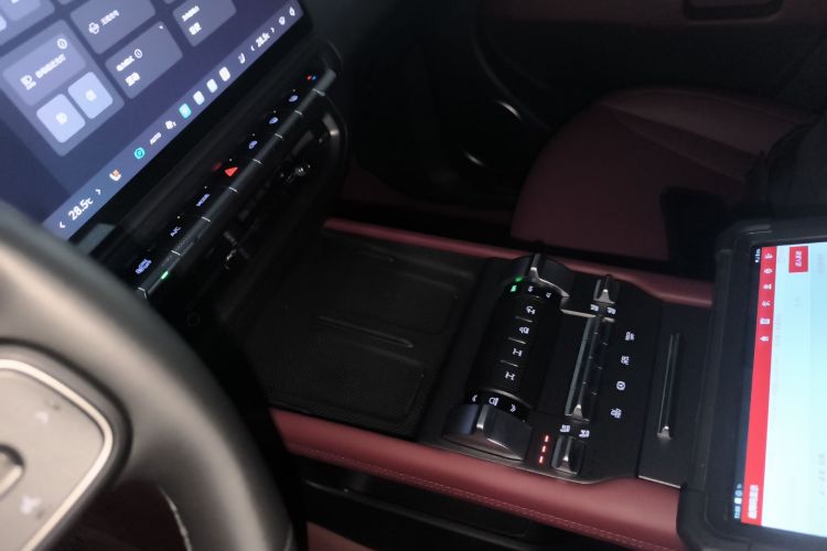 坦克300新能源 2025款 Hi4-T局部细节18