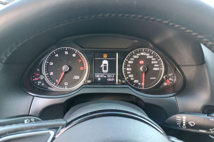 奥迪Q5 2017款 Plus 40 TFSI 进取型中控内饰14