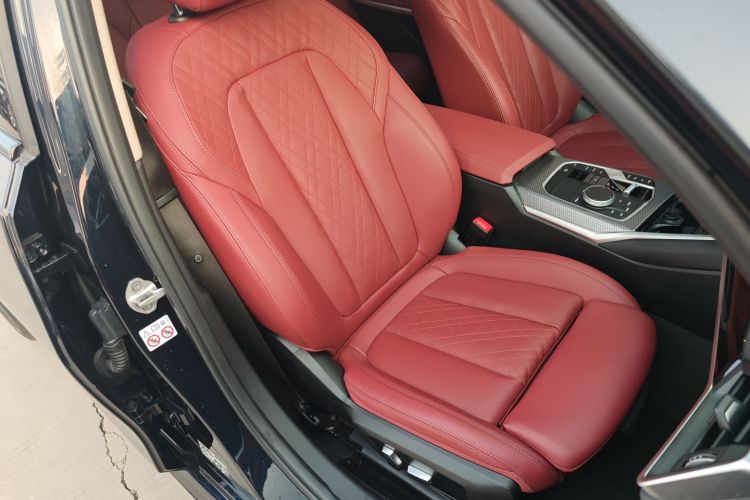 宝马3系 2023款 325Li M运动曜夜套装局部细节41