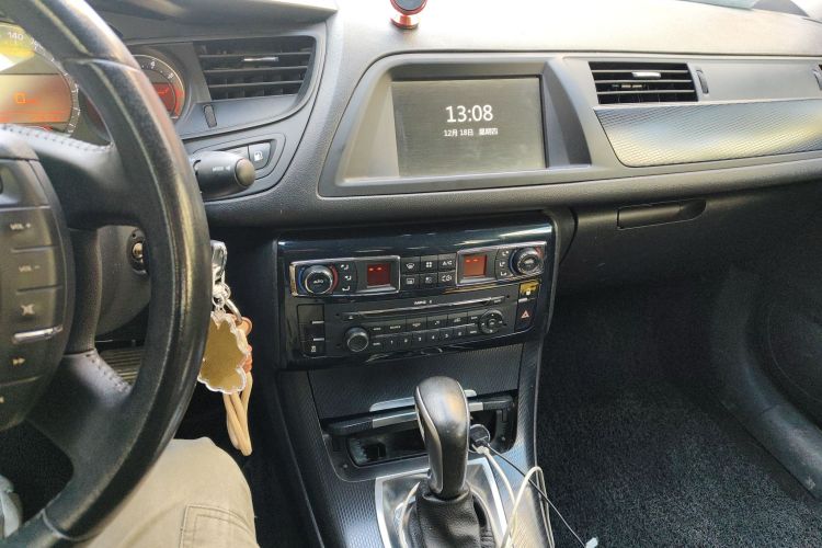 雪铁龙C5 2014款 1.6T 自动尊贵型中控内饰16