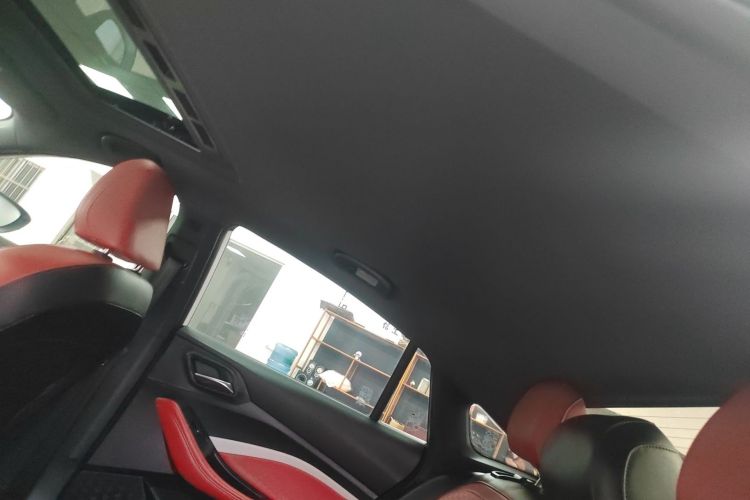 名爵 MG5 2022款 180DVVT CVT青春豪华版局部细节22