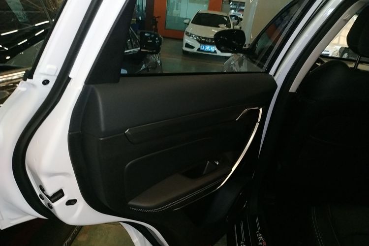 吉利汽车 博越 2020款 1.8TD DCT智联PRO中控内饰7008