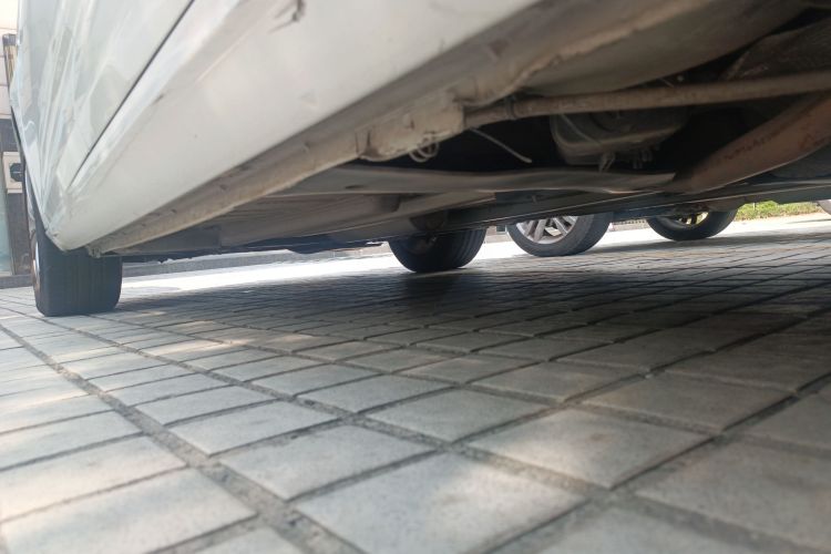 雪铁龙C4L 2015款 1.2T 自动尊贵版局部细节9003