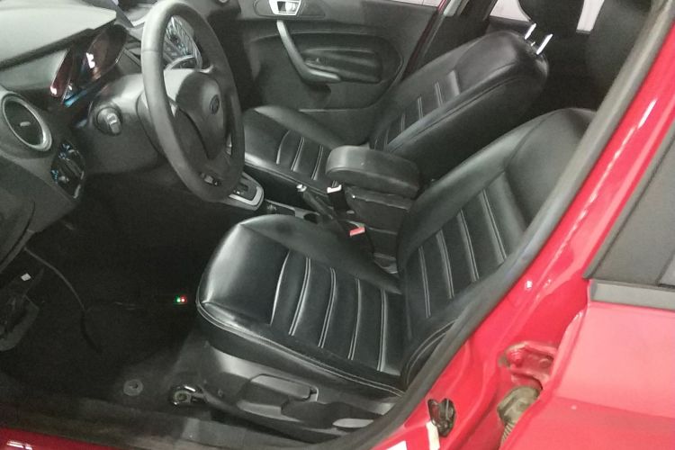 福特 嘉年华 2013款 两厢 1.5L 自动时尚型中控内饰19