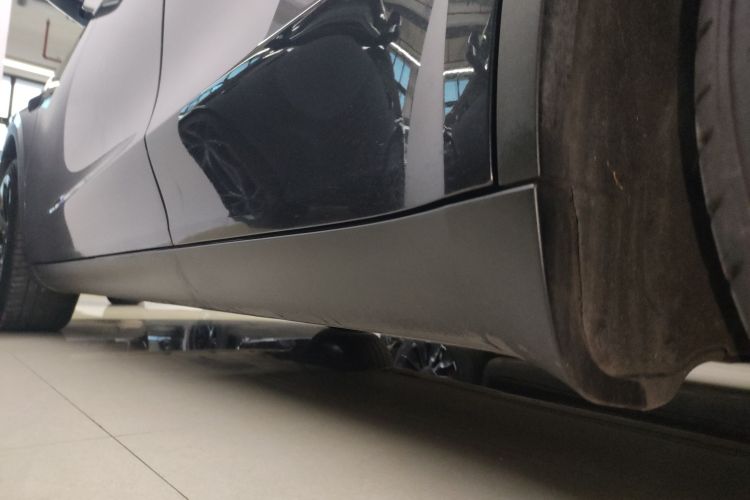 特斯拉 Model Y 2024款 长续航全轮驱动版局部细节9002