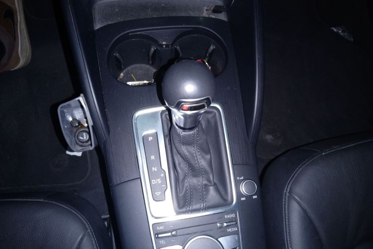 奥迪A3(进口) 2014款 Sportback 40 TFSI S line 豪华型局部细节18