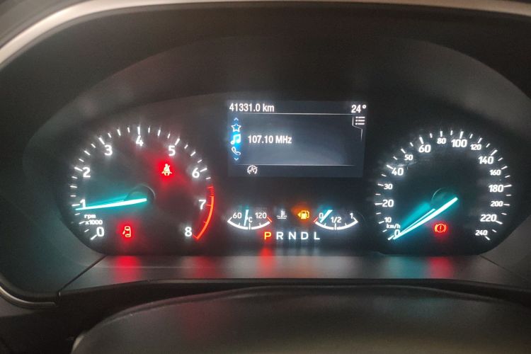 福特 福克斯 2020款 三厢 1.5L 自动锋跃型中控内饰14