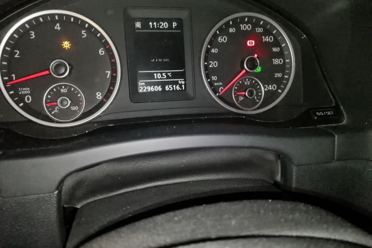 大众 途观 2010款 2.0TSI 自动四驱菁英版中控内饰15