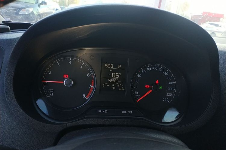 大众 Polo 2016款 1.4L 自动风尚型局部细节14