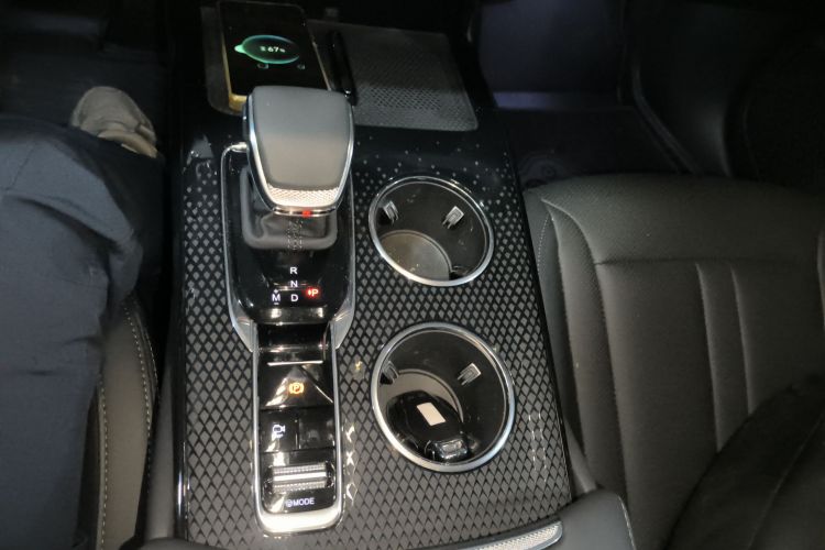 红旗HS3 2023款 1.5T 两驱善为版中控内饰18