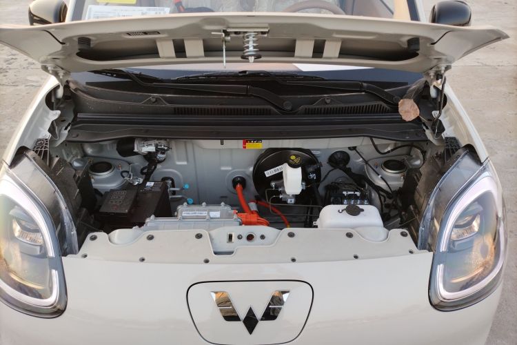 五菱汽车 宏光MINIEV 2025款 四门版 进阶款机舱底盘24