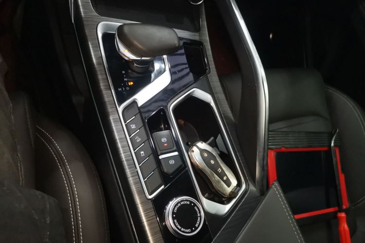 吉利汽车 星越 2019款 改款 350T 耀星者中控内饰18