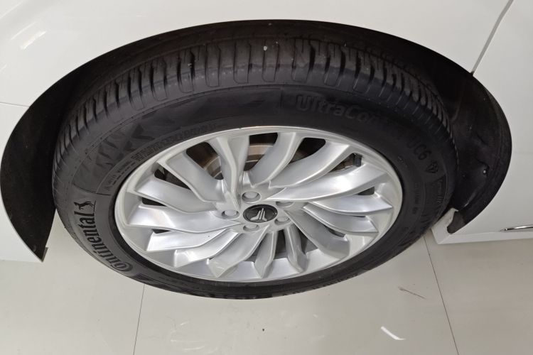 岚图汽车 岚图梦想家 2024款 PHEV 超长续航尊贵版车身外观6008