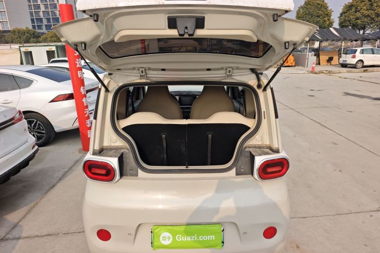 五菱汽车 宏光MINIEV 2024款 第三代 215km 进阶版机舱底盘23