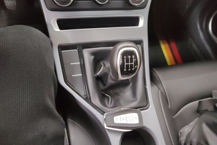 吉利汽车 帝豪 2021款 UP 1.5L 手动舒适型中控内饰18