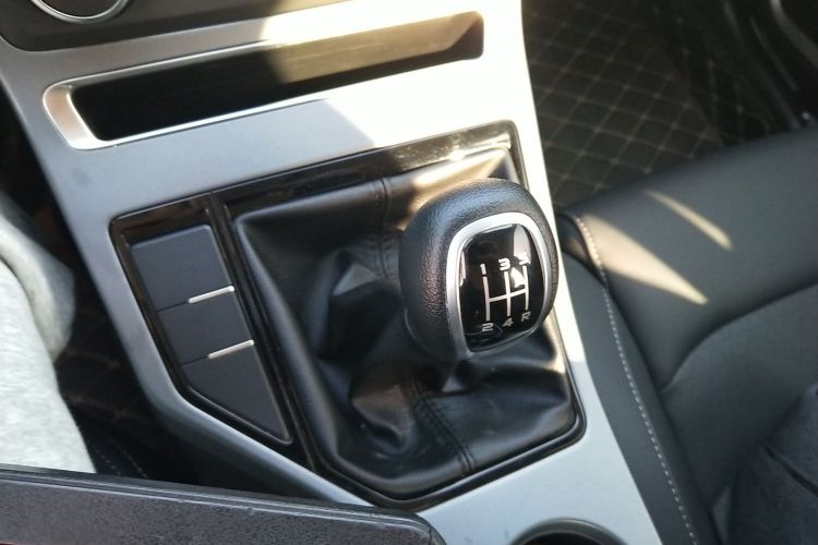 吉利汽车 帝豪 2021款 UP 1.5L 手动舒适型中控内饰18