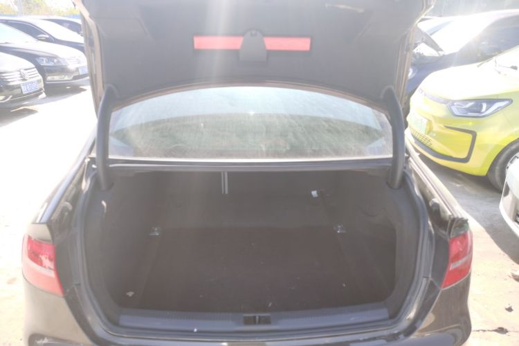 奥迪A4L 2015款 35 TFSI 自动舒适型局部细节23