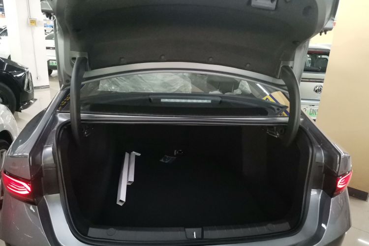 比亚迪 秦PLUS 2025款 DM-i 智驾版 128KM进取型机舱底盘23