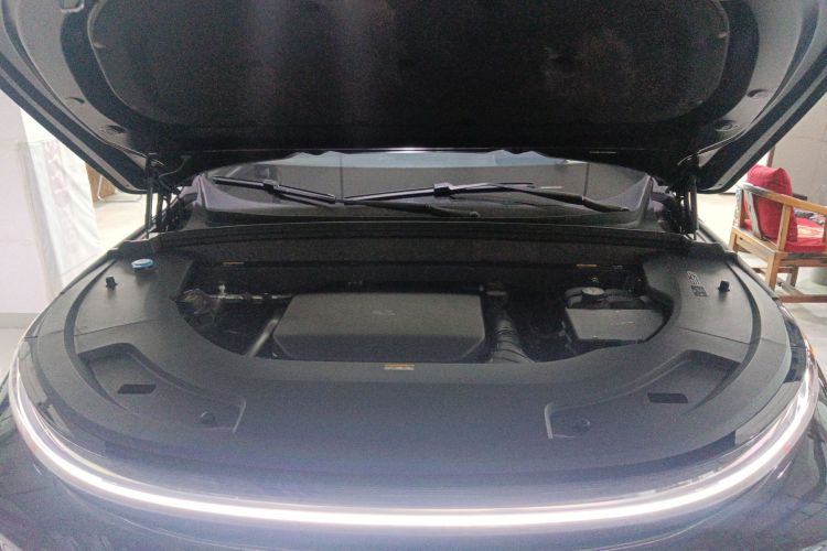 理想汽车 理想L7 2023款 Max机舱底盘24