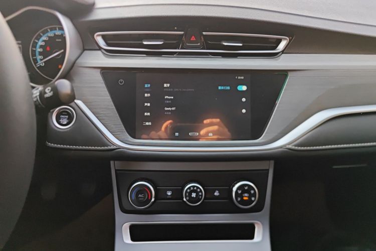 吉利汽车 帝豪 2021款 UP 1.5L 手动舒适型局部细节16