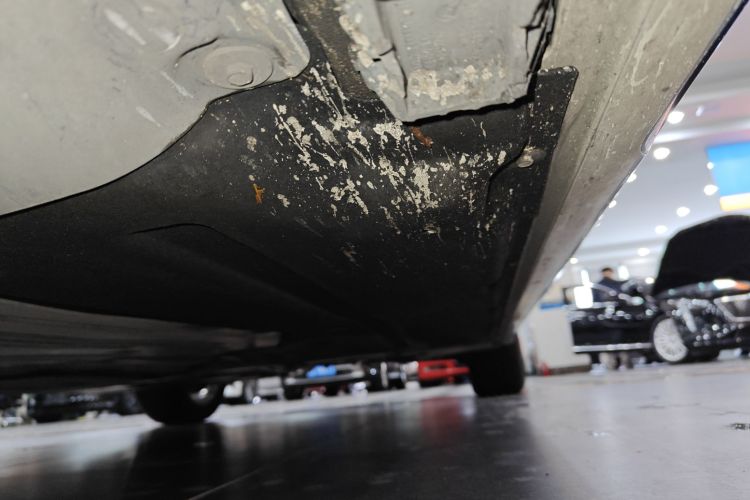 宝马5系 2019款 525Li M运动套装局部细节9002