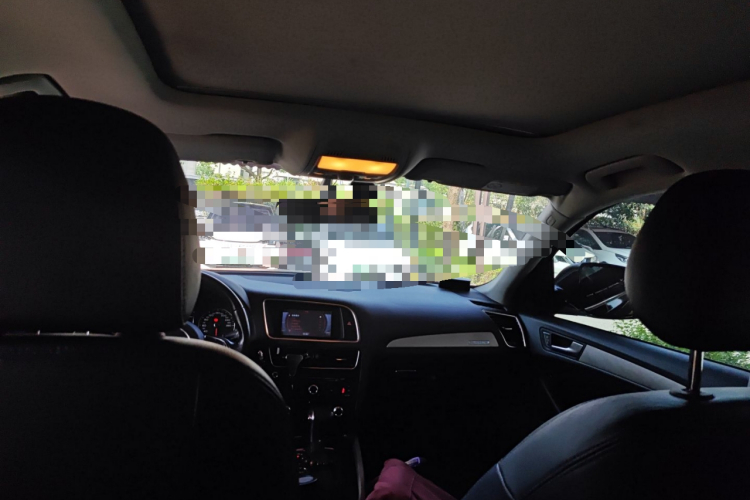 奥迪Q5 2015款 40 TFSI 进取型局部细节22