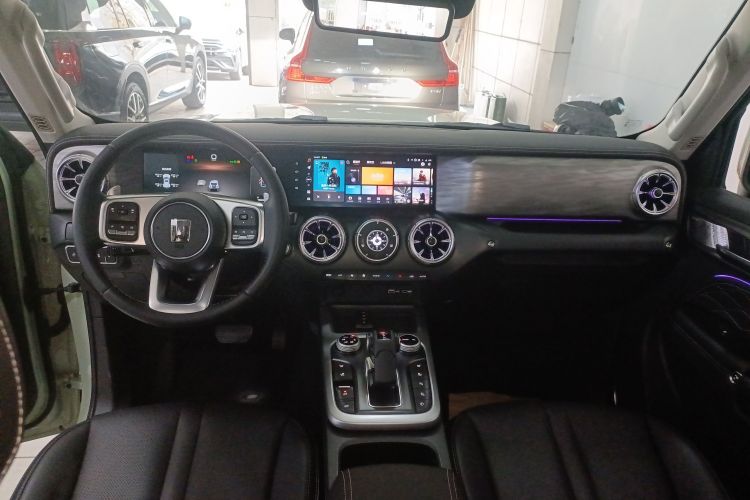 坦克300 2024款 2.0T 穿越者中控内饰12