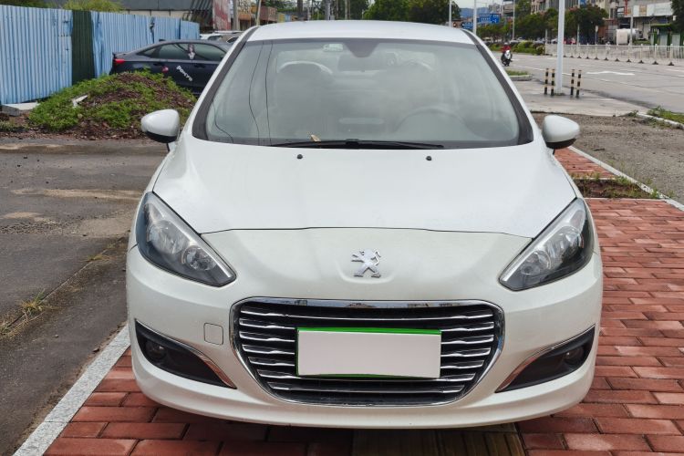 标致308 2014款 乐享版 经典 1.6L 自动优尚型车身外观6001