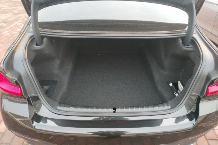 宝马5系 2021款 525Li M运动套装局部细节23