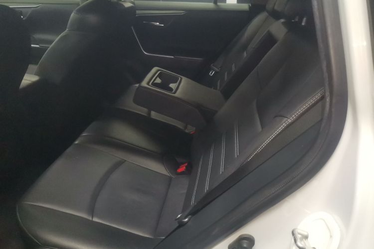 丰田 RAV4荣放 2020款 2.0L CVT两驱风尚PLUS版中控内饰7004