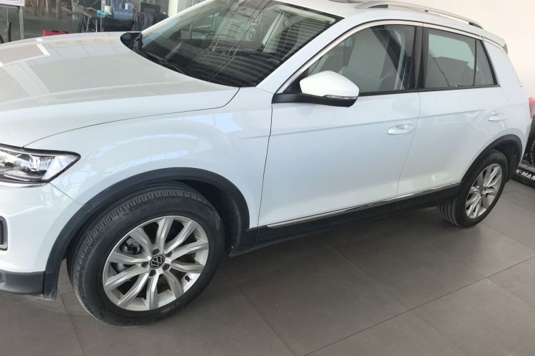 大众 T-ROC探歌 2020款 280TSI DSG两驱精英型车身外观4